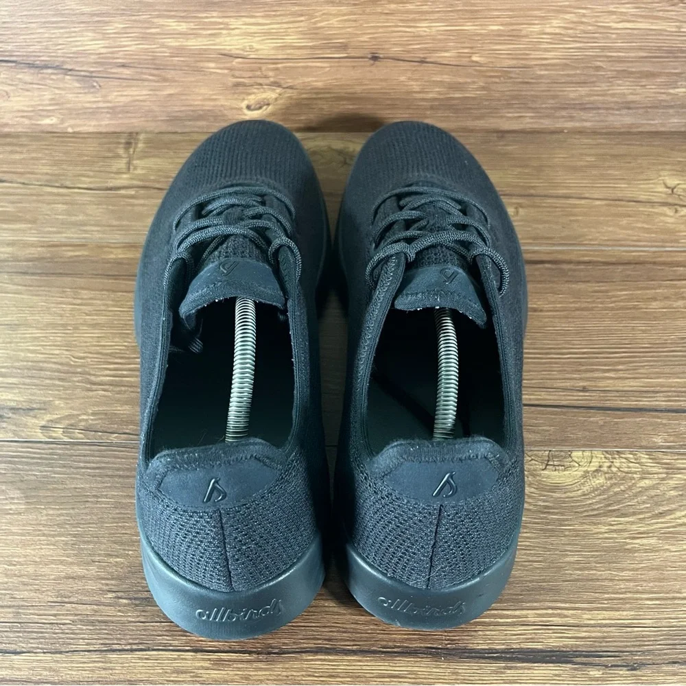 allbirds ships within